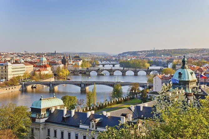 1 hour Prague Panoramic Vltava River sightseeing Cruise - What This Prague River Cruise Actually Gives You