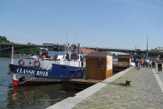 1 hour Prague Panoramic Vltava River sightseeing Cruise - Indoor Comfort or Open-Air Views?
