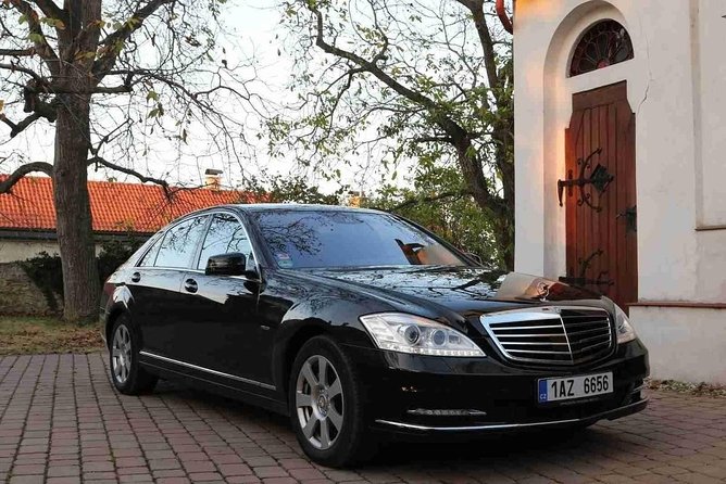 1-way Prague to Vilshofen private transfer - up to 7 passengers - A ride with no forced sightseeing stops
