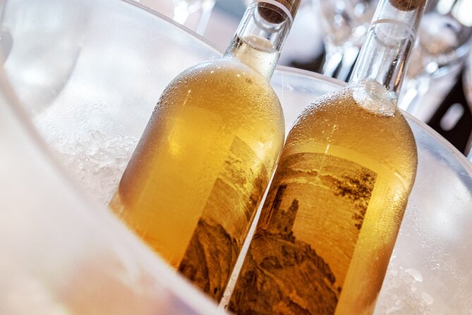 A delightful wine tasting in the scenic countryside with lunch - Guides make the difference