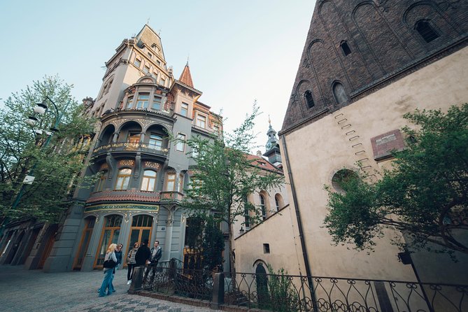 Alchemy and Mysteries of Prague Castle Walking Tour - What the $32 price really buys you