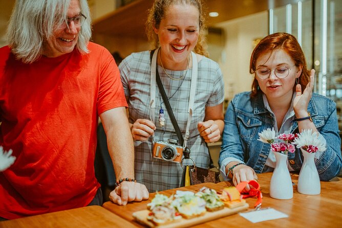 Award-Winning Prague Evening Old Town Food and Drink Tour - Who will get the most from this tour?