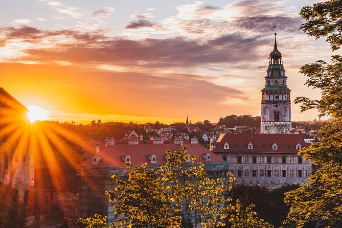 Best of Cesky Krumlov Old Town and Castle Exteriors - Which guide style may suit you