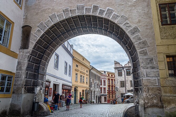 Best of Cesky Krumlov Old Town and Castle Exteriors - Starting at the main square or your old-town hotel