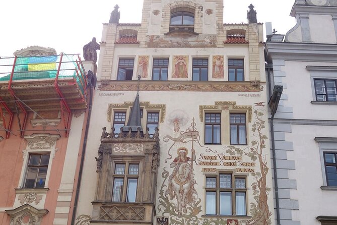 Best of Prague - City walking tour with Czech Cuisine Lunch - What lunch adds to the experience