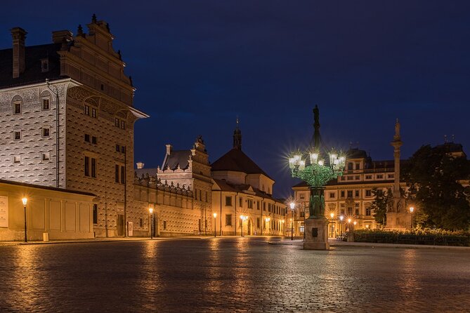 Best views of Prague by night - What the guide adds to the evening