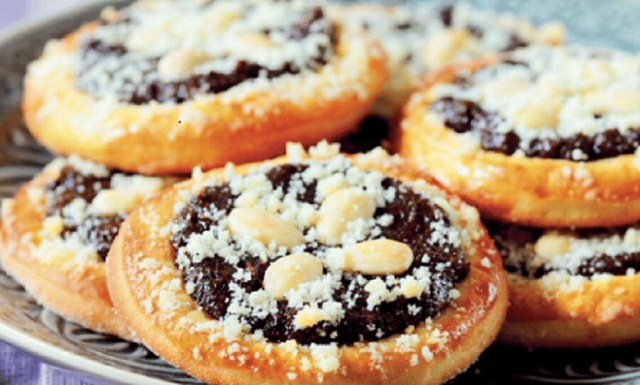 Brno: Food tasting tour in Hidden Gems (Small Groups) - Větrník brings a second style of Czech pastry