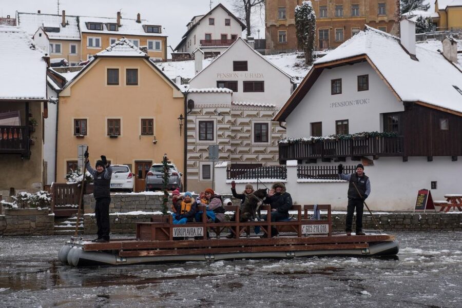 Český Krumlov: Advent Wooden Raft River Cruise - Is $19 a fair price?