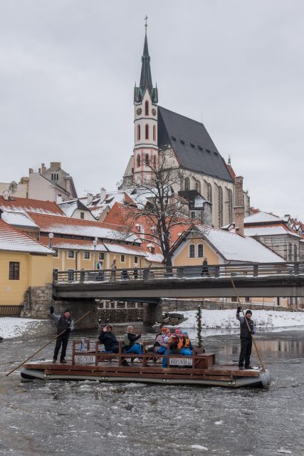 Český Krumlov: Advent Wooden Raft River Cruise - The bridge reconstruction and the Voroplavby Museum