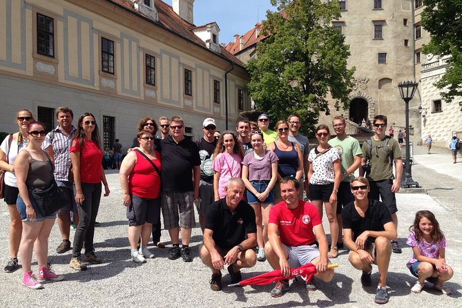 Český Krumlov Free Tour - Timing, group size, and walking comfort