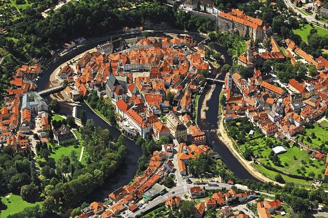 Cesky Krumlov Full day tour from Prague and back - Why Český Krumlov is worth the long ride