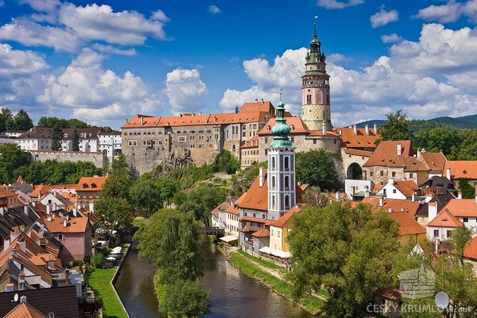 Cesky Krumlov Full day tour from Prague and back - Starting above the town at the castle