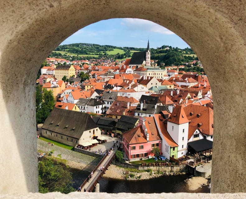 Cesky Krumlov: Insta-Perfect Walk with a Local - Key points at a glance