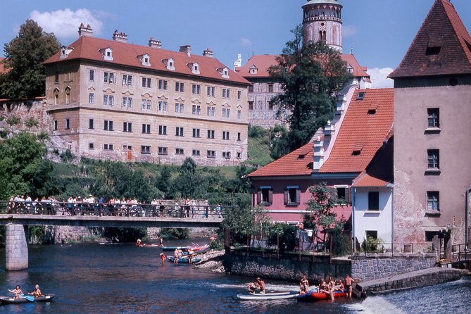 Cesky Krumlov One Day Trip from Prague by bus - Why Český Krumlov earns a day from Prague