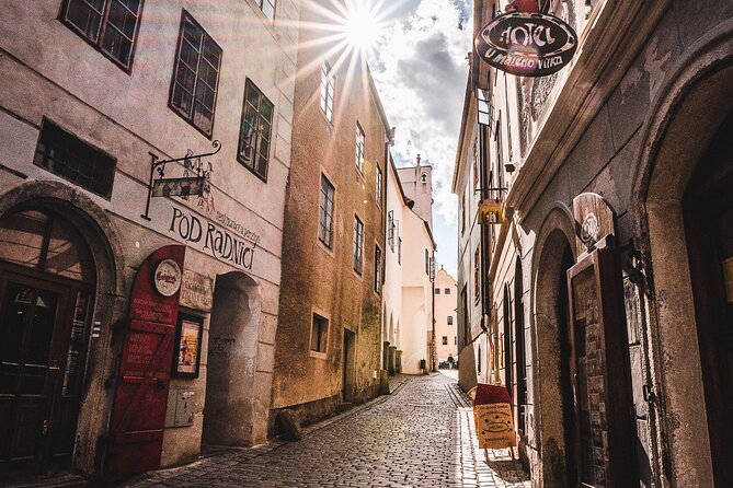 Cesky Krumlov Tour 4 hours - Two Hours Among the Old Town’s Small Details