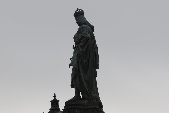 Charles Bridge and Prague Castle Walking Tour - From Charles Bridge to the castle hill