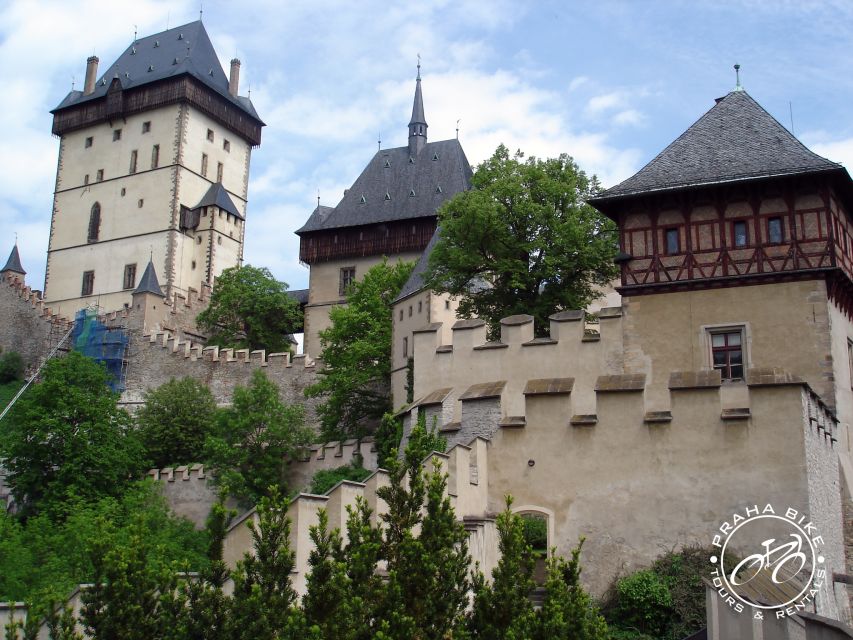 Coutryside e-bike tour to Karlstejn Castle - Villages, viewpoints, and the southwest edge of Prague