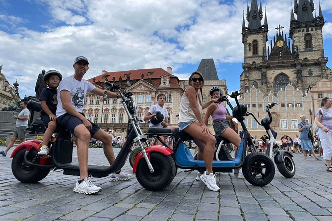 Create your own route on eScooter and enjoy Prague on wheels! - Republic Square and the Powder Gate