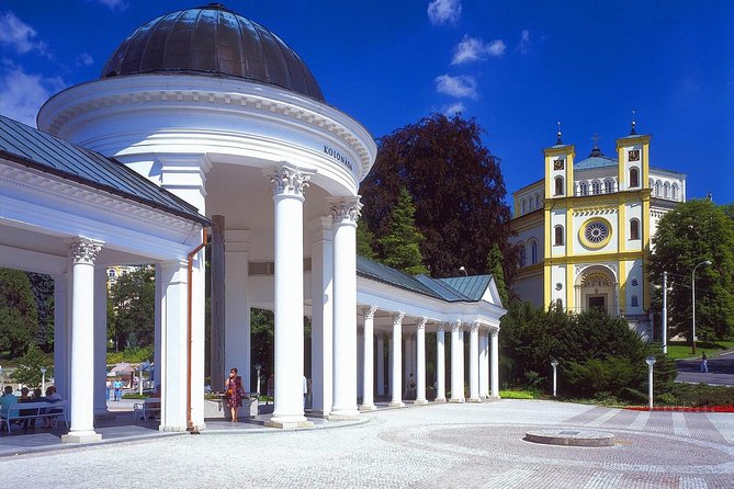Czech Spas of Karlovy Vary and Marianske Lazne from Prague - Moser Glass Museum adds a useful change of pace