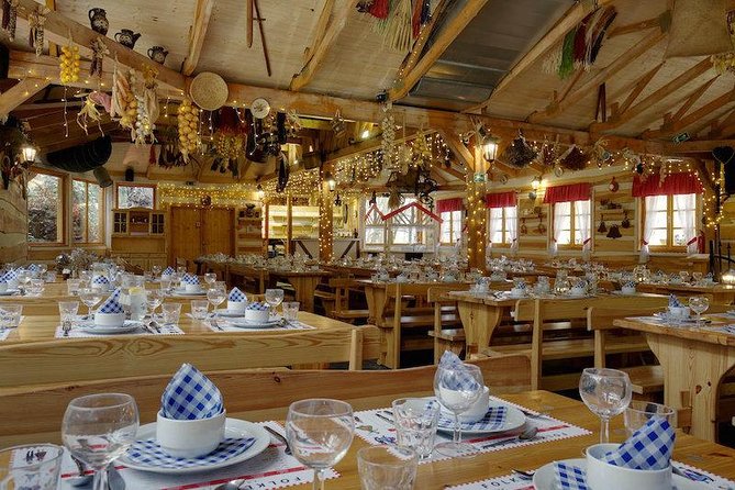 Czech Traditional Folklore Show including Dinner and Transport - The four-course Czech dinner