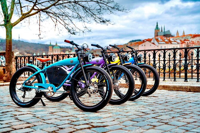 E-BIKE TOUR: 10 Must-See Landmarks & Viewpoints in Prague 1-8per. - Starting in Malá Strana on a Scrooser