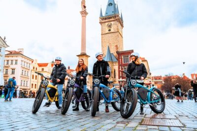 E-BIKE TOUR: 10 Must-See Landmarks & Viewpoints in Prague 1-8per.
