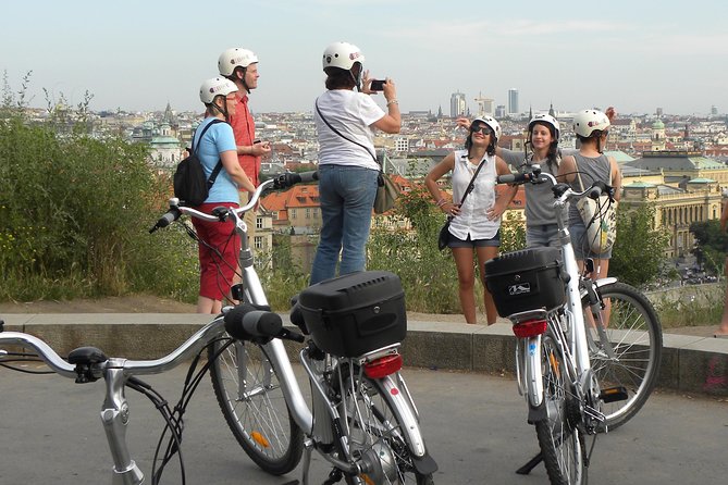 Ebike Prague Tour - What the guides add to the ride