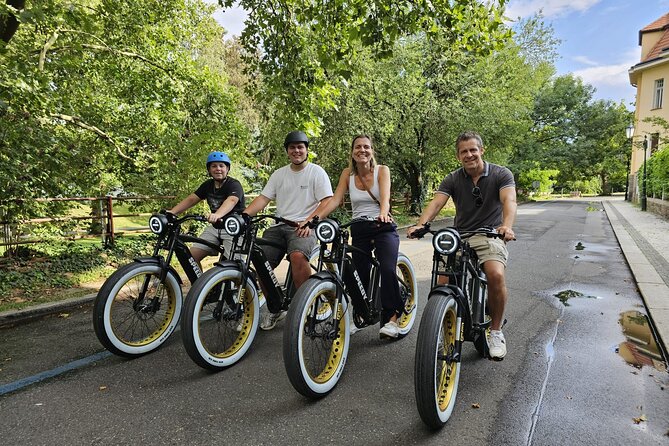 Ebike tour in Prague - Express Tour - Starting at Štěpánská 55 with a short e-bike lesson