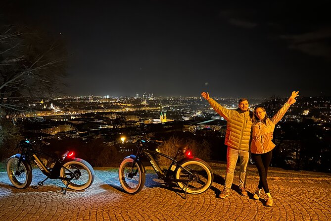 Ebike tour in Prague - Express Tour - Old Town Square and the Astronomical Clock