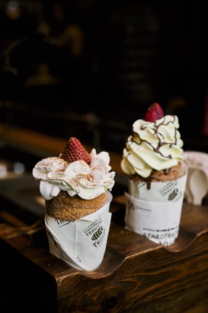 Explore Prague with our chimney cake Prague trail! - What the free price really means