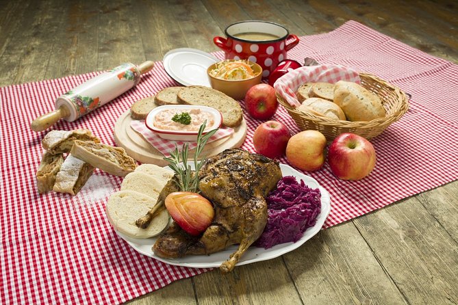 Folklore Dinner with Unlimited Drinks 4course Menu - A Czech dinner that doubles as a lively stage show