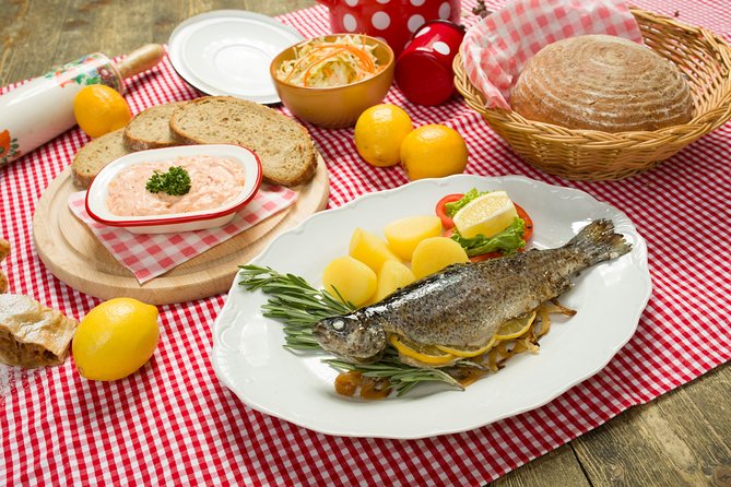 Folklore Dinner with Unlimited Drinks 4course Menu - Getting to Na Zlíchově 18