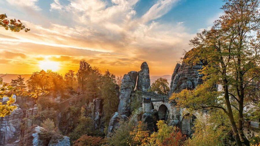 From Dresden: Bastei Bridge & Bohemian Switzerland Day Trip - Hiking to Pravčická Gate