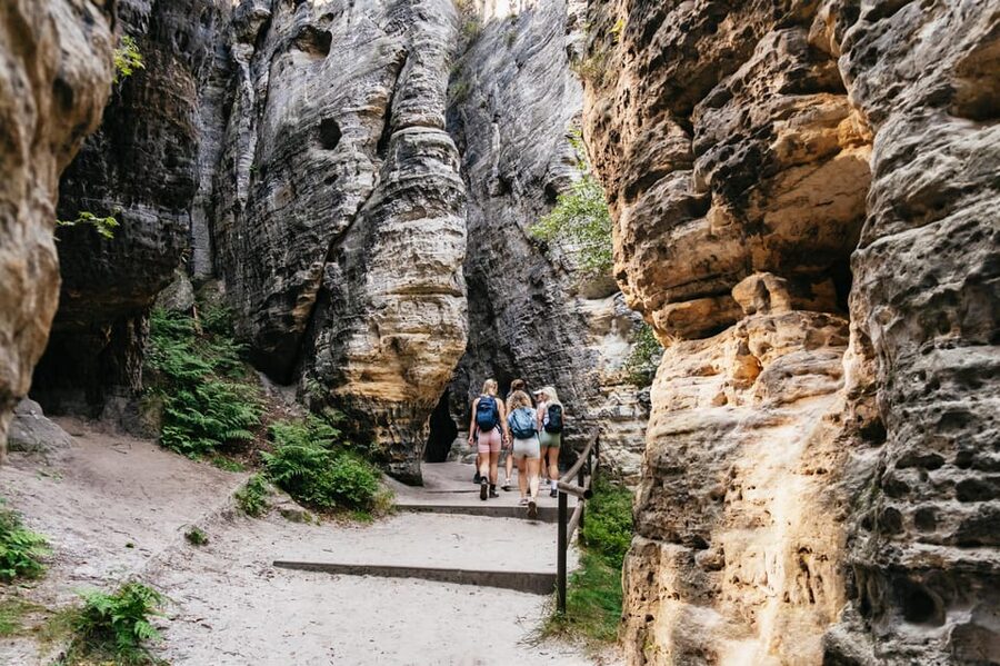 From Prague: Bohemian & Saxon Switzerland Iconic Day Trip - The van, guide, and small-group rhythm