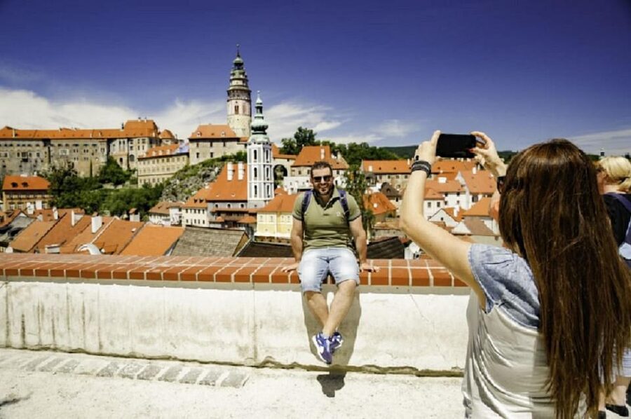 From Prague: Český Krumlov and České Budějovice Day Trip - Why Český Krumlov is worth the long ride from Prague