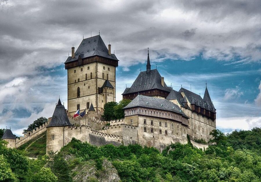 From Prague: Karlštejn Castle & Koněprusy Caves Tour - Why this makes a strong Prague day trip