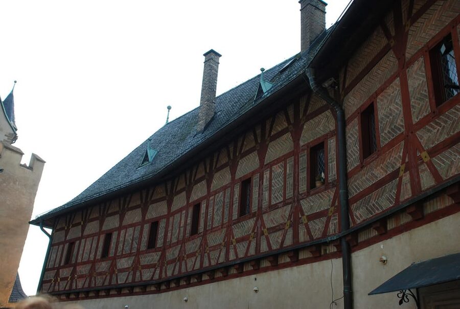 From Prague: Karlstejn Castle Skip-the-Line Ticket and Tour - How the four-hour schedule works for your day