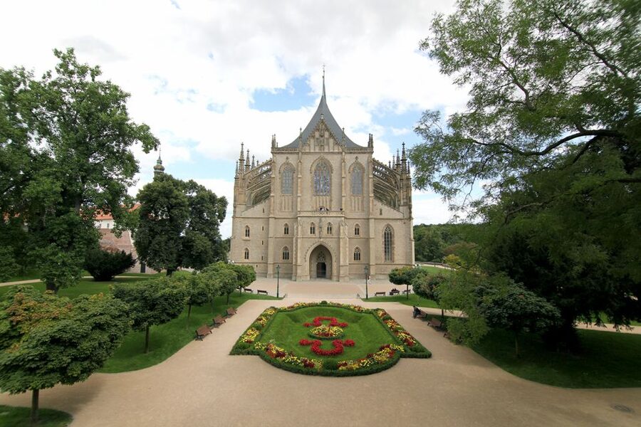 From Prague: Kutna Hora and Bone Chapel Tour - The Sedlec Ossuary and its bone art