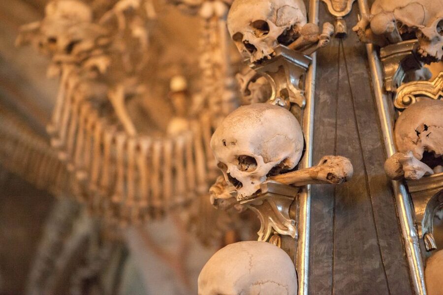 From Prague: Kutna Hora UNESCO Site Tour with Bone Chapel - How the six-hour schedule feels