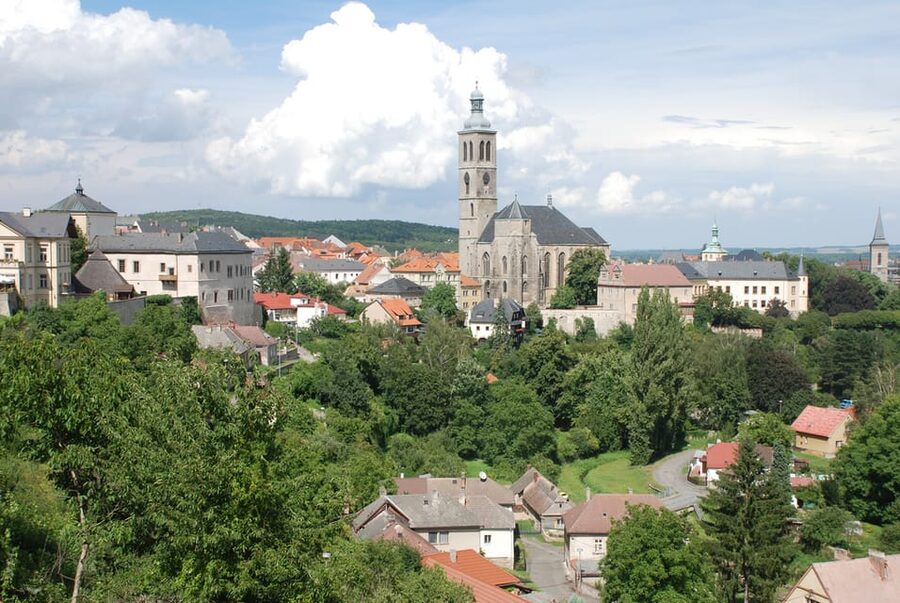 From Prague: Kutna Hora Walking Tour & St. Barbara Cathedral - Key points to know before you book