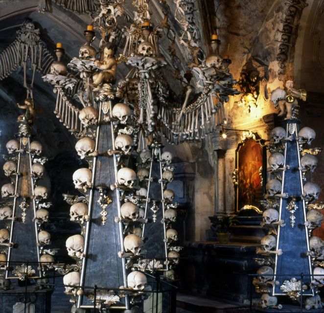 From Prague: Kutna Hora Walking Tour & St. Barbara Cathedral - The walking pace and comfort questions