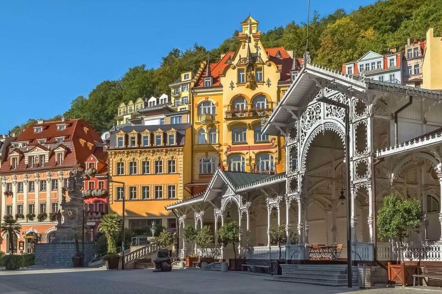 From Prague: One day trip to Karlovy Vary - Following the Teplá stream into the spa center