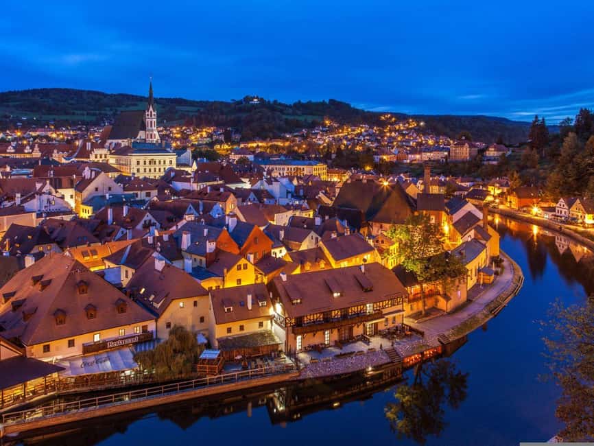 From Prague to the fabulous Cesky Krumlov:fullday experience - The drive from Prague and the value of a small group