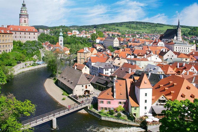 Full Day Cesky Krumlov Private Tour from Prague - Arriving above the Vltava bend