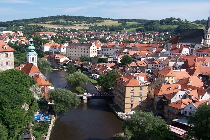 Full-Day Trip to Český Krumlov from Prague - Pickup details require careful planning