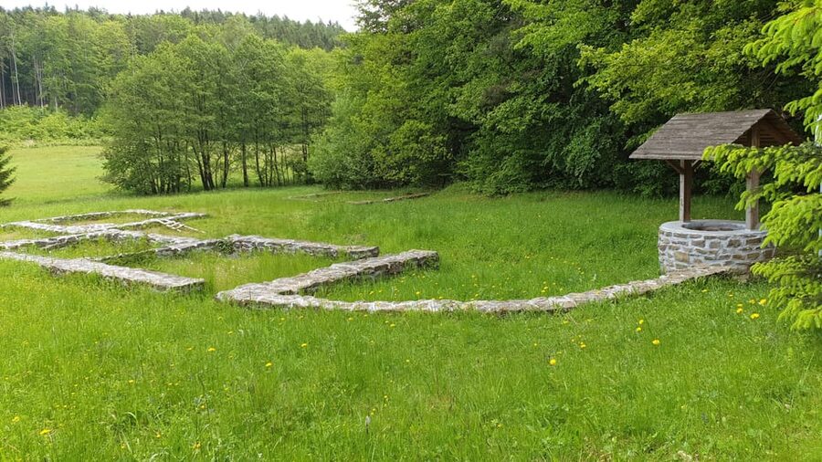 Get to know South Moravia with us. 6 hour tour. - Who should book this South Moravia tour?