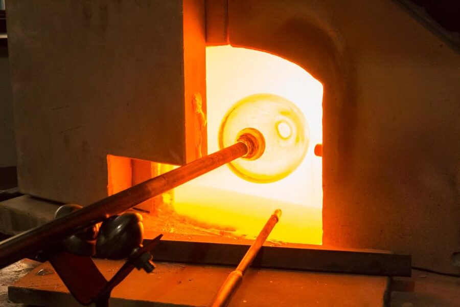 Glass blowing in Prague - The furnace is the main event