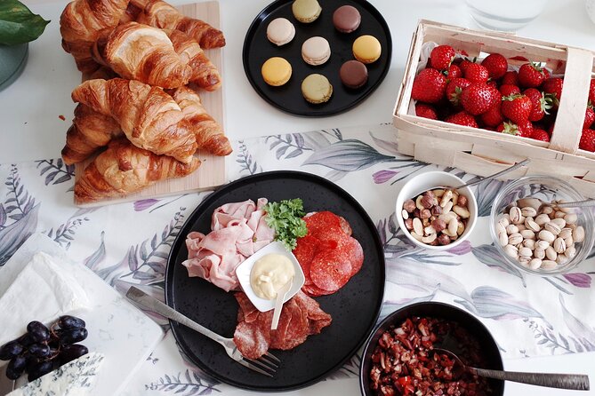 Gourmet Brunch with Chef: Unlimited Drinks & Stunning River Views - A Prague brunch with a personal welcome