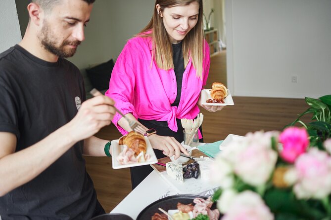 Gourmet Brunch with Chef: Unlimited Drinks & Stunning River Views - Seasonal fruit and greens for dessert