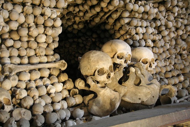Half Day Trip to Kutna Hora and Bone Church from Prague - Walking between the cathedral and town